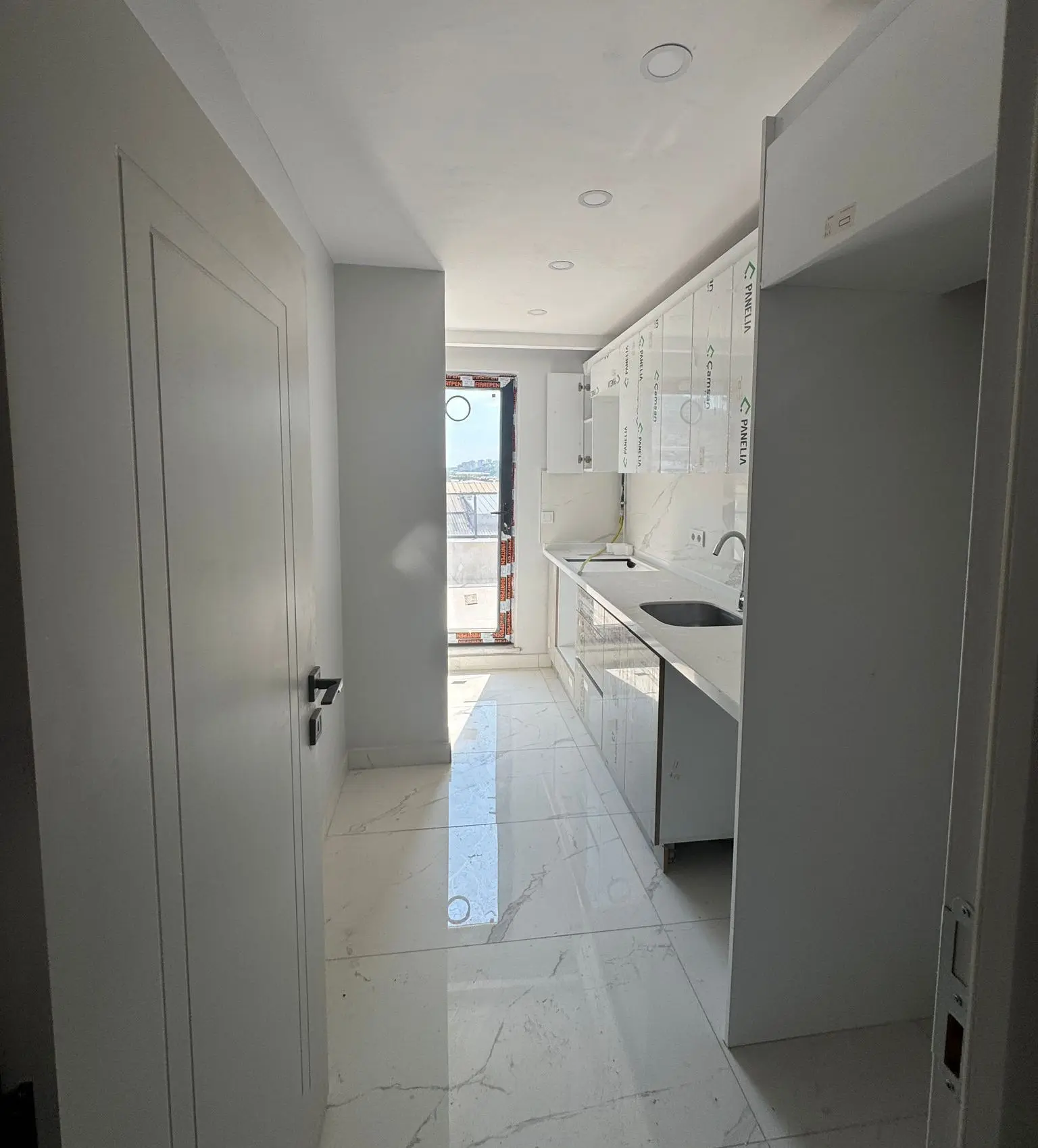 Modern kitchen